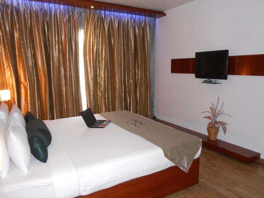 Hotel Citrine Bengaluru Zewnętrze zdjęcie